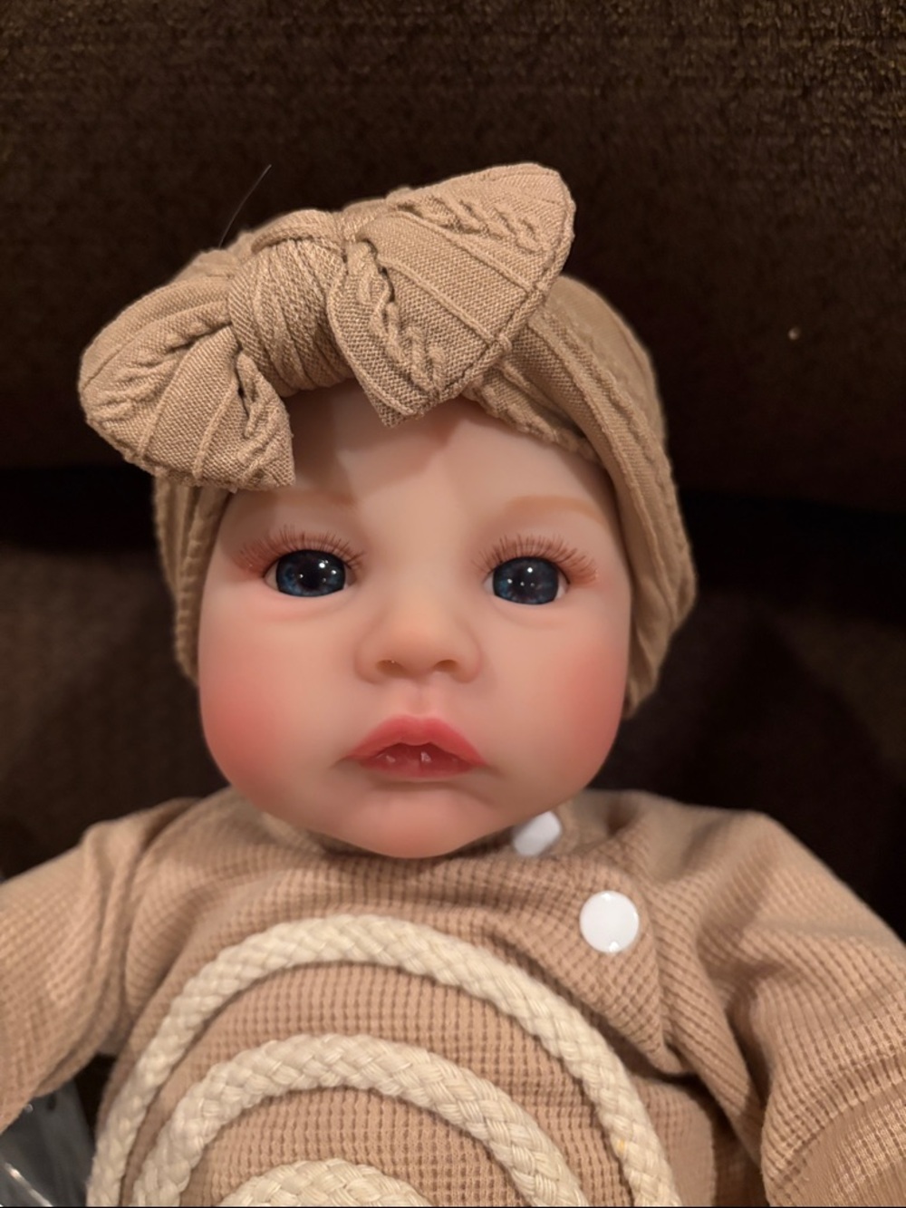 Reborn Baby Doll in Beige Outfit - Kids Toys cloth body - Picture 2 of 9